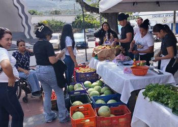 Feria del Agricultor en Jalapa impulsó el comercio local y precios accesibles