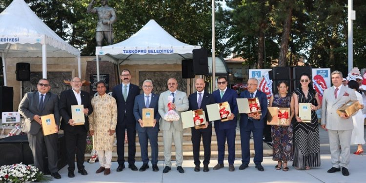 Guatemala participa en el 36.º Festival del Ajo y la Cultura en Türkiye