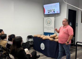 Personal del Consulado de Guatemala en San Francisco recibe capacitación en reanimación cardiopulmonar