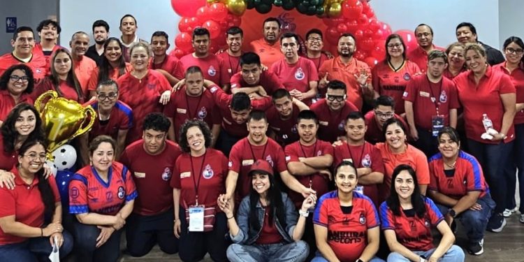 Consulado de Guatemala en Houston recibe a atletas neurodivergentes en la Copa Genuine