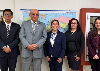 Guatemala y Perú acuerdan impulsar la agenda bilateral, multilateral y regional