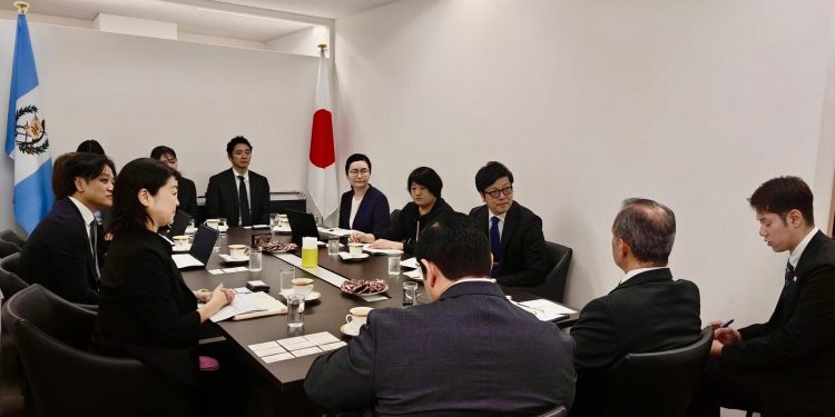 Guatemala aborda oportunidades comerciales con empresas japonesas