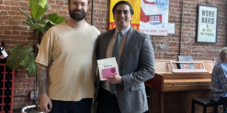 Embajada de Guatemala prepara cata de cafés de especialidad en Toronto