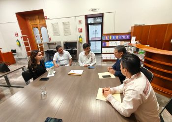 Consulado General en Oaxaca dialoga con presidente de la Suprema Corte de México