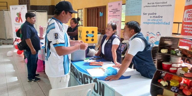 Mano a Mano: Acercan servicios de salud, nutrición y saneamiento a 60 comunidades de Olopa, Chiquimula
