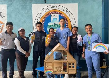 Salud Mental: Títeres ayudan a niñas y niños de Santiago Atitlán a reconocer y expresar sus emociones