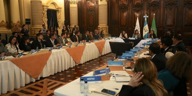 MINEX participa en reunión interinstitucional contra la trata de personas