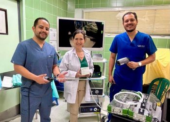Hospital Roosevelt fortalece cirugía ginecológica con tecnología de fluorescencia