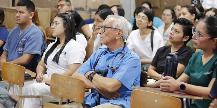 Impulsan la atención integral en salud mental en Retalhuleu