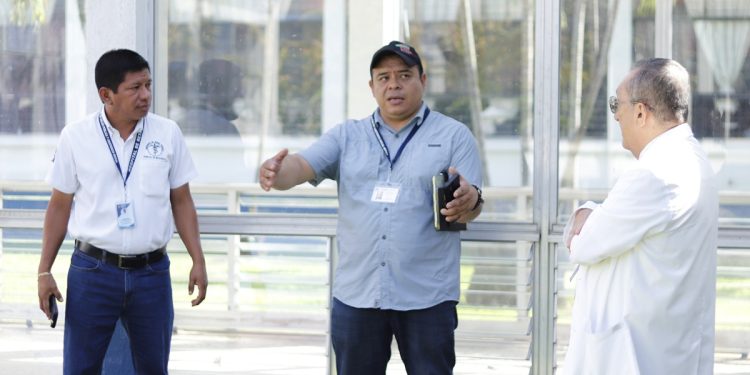 Hospital de Retalhuleu analiza proyectos de mejora de servicios para la población