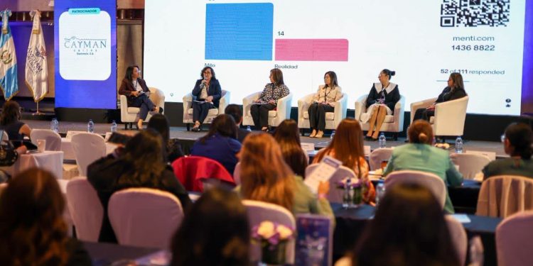 Mintrab participa en Congreso de Recursos Humanos Labor Summit 2026