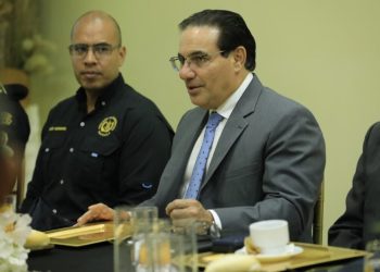 Mingob y Defensa instalan mesa estratégica para fortalecer la seguridad del país