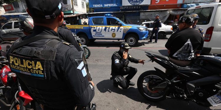PNC frustra escalada de violencia entre pandillas rivales en zona 6 y Villa Canales