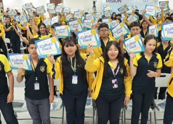 Más de 3 mil jóvenes aprendieron y cumplieron la Misión Transparencia GT