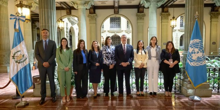Presidente Bernardo Arévalo reafirma compromiso de Guatemala con los derechos humanos ante misión de la ONU