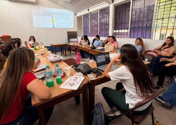 Promueven la economía familiar mediante talleres prácticos