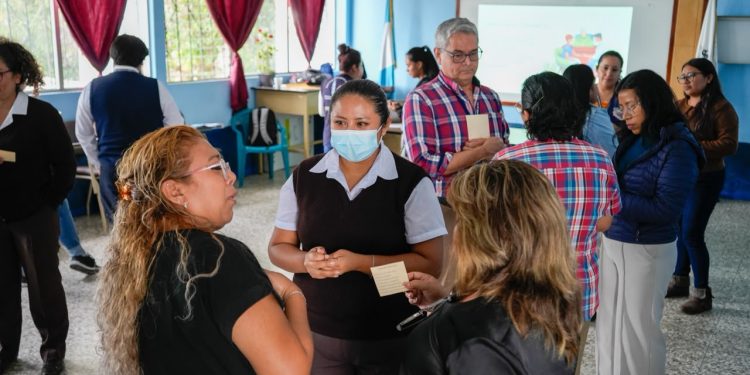 Lucha contra el cáncer: Realizan taller de capacitación de Inspección Visual con Ácido Acético (IVAA)