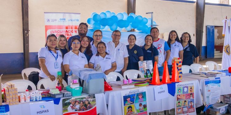 Familias de Coatepeque recibieron atención integral en salud en la feria ExpoCAP