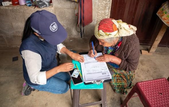 Mintrab continúa con visitas de inscripción al PAM en San José Poaquil
