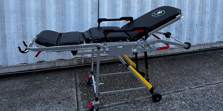 Innovación al servicio de los pacientes: Hospital de Cobán incorpora camillas robóticas