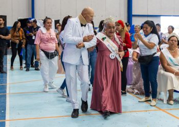 María de Jesús López Hernández de Flores es la nueva Madrina del Programa Adulto Mayor 2026-2027