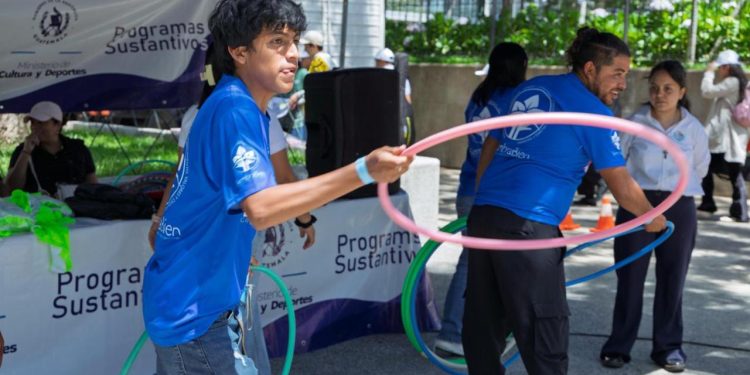 El Mes de la Juventud se inauguró con deporte y sana recreación