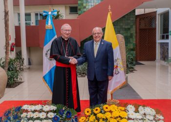 Canciller de Guatemala sostiene reunión bilateral con secretario de Estado de la Santa Sede