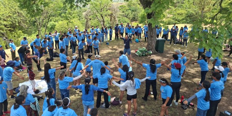 Senderismo Activo del MCD reúne a jóvenes en una jornada de aventura y naturaleza