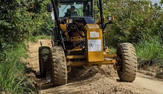 Caminos mejora conectividad entre comunidades de Las Cruces, Petén