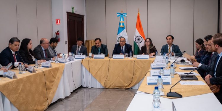 Guatemala e India fortalecen vínculos comerciales en reunión con sector público y privado