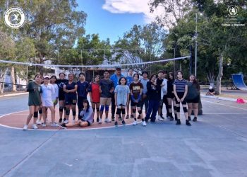 Aprende voleibol y desarrolla tus habilidades en el Parque Erick Barrondo