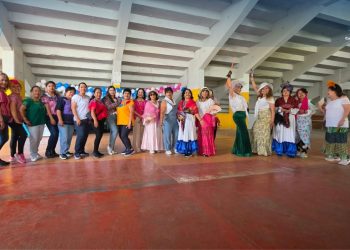 La Academia de Baile Latino celebra agosto con música, sabor y convivencia