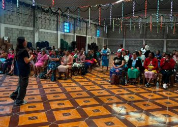 Comadronas fortalecen conocimientos de lactancia materna y alimentación complementaria