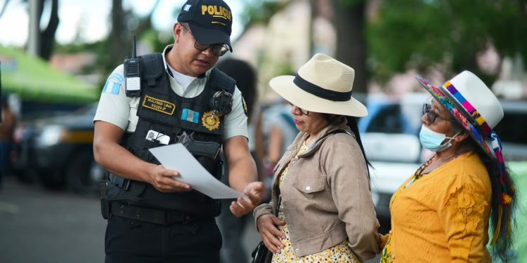 PNC refuerza seguridad preventiva durante la Feria de Jocotenango