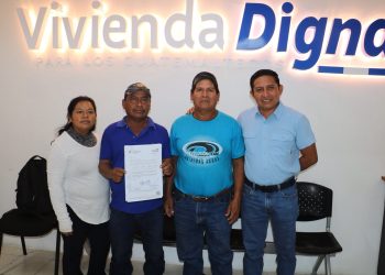 En Suchitepéquez 100 familias reciben subsidios para construir su vivienda