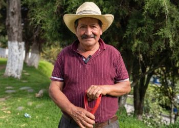 El trabajo agrícola de don Margarito se fortalece con su nuevo kit de herramientas