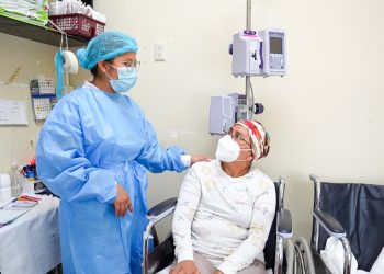 Mirna Santos: un testimonio de esperanza durante el tratamiento contra el cáncer