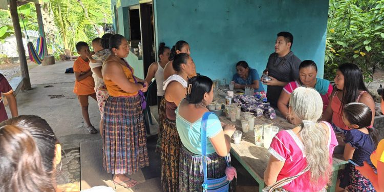 Elaborar veladoras un emprendimiento que genera ingresos