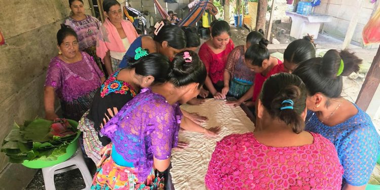 Productos local fortalecen alimentación de familias en Sayaxché