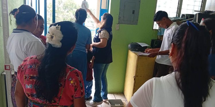 Monitorean peso, talla y estado nutricional de niños en Suchitepéquez