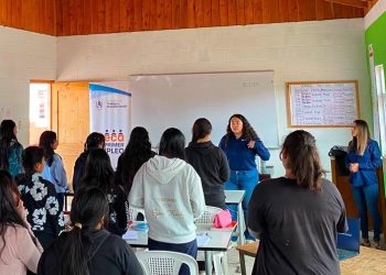 Mintrab brinda de orientación laboral a 237 jóvenes