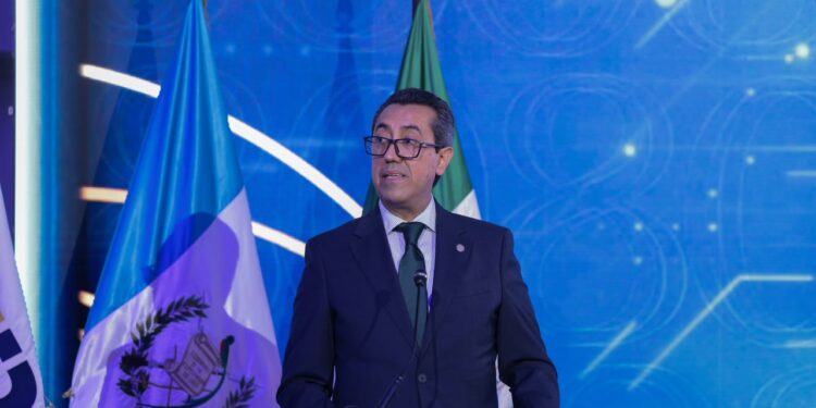Ministro de Finanzas destaca liderazgo de Guatemala con nueva Ley antilavado