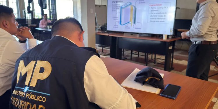 Trabajadores del MP fortalecen sus conocimientos con apoyo de la DGAC