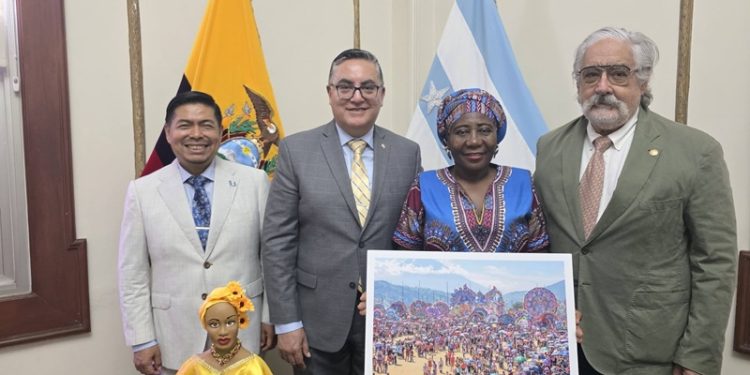Embajador de Guatemala en Ecuador efectúa visita de trabajo a Guayaquil