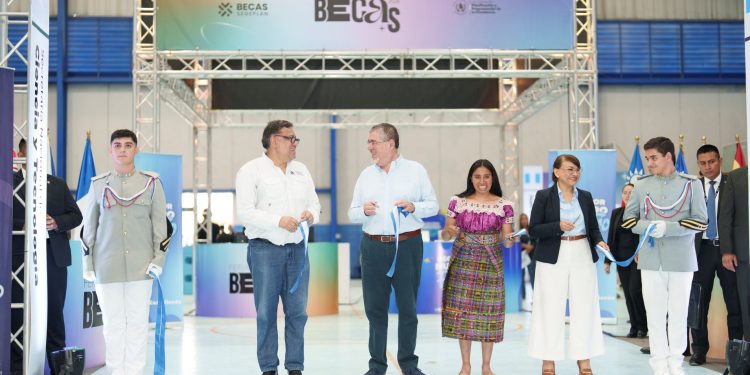SEGEPLAN lleva a cabo la edición número 25 de la Feria Nacional de Becas