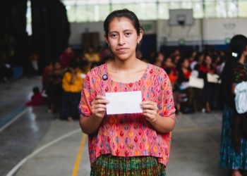 MIDES facilita el acceso a la salud y la educación en San Juan Chamelco mediante el programa Bono Social