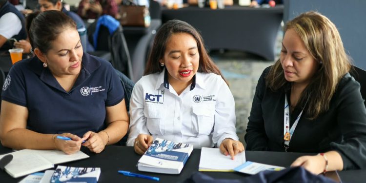 Capacitan a 130 inspectores y delegados departamentales de IGT