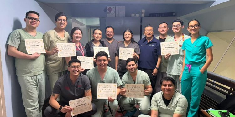 Hospital Roosevelt vincula formación especializada con atención quirúrgica