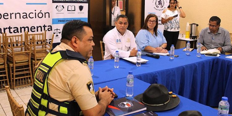 Seguridad y movilidad en carretera se abordan en mesa de diálogo con transportistas