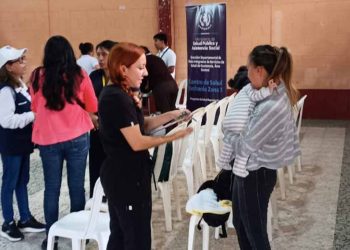 Habitantes de la colonia El Cerrito reciben consultas médicas gratuitas